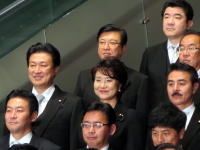 副大臣の記念撮影で